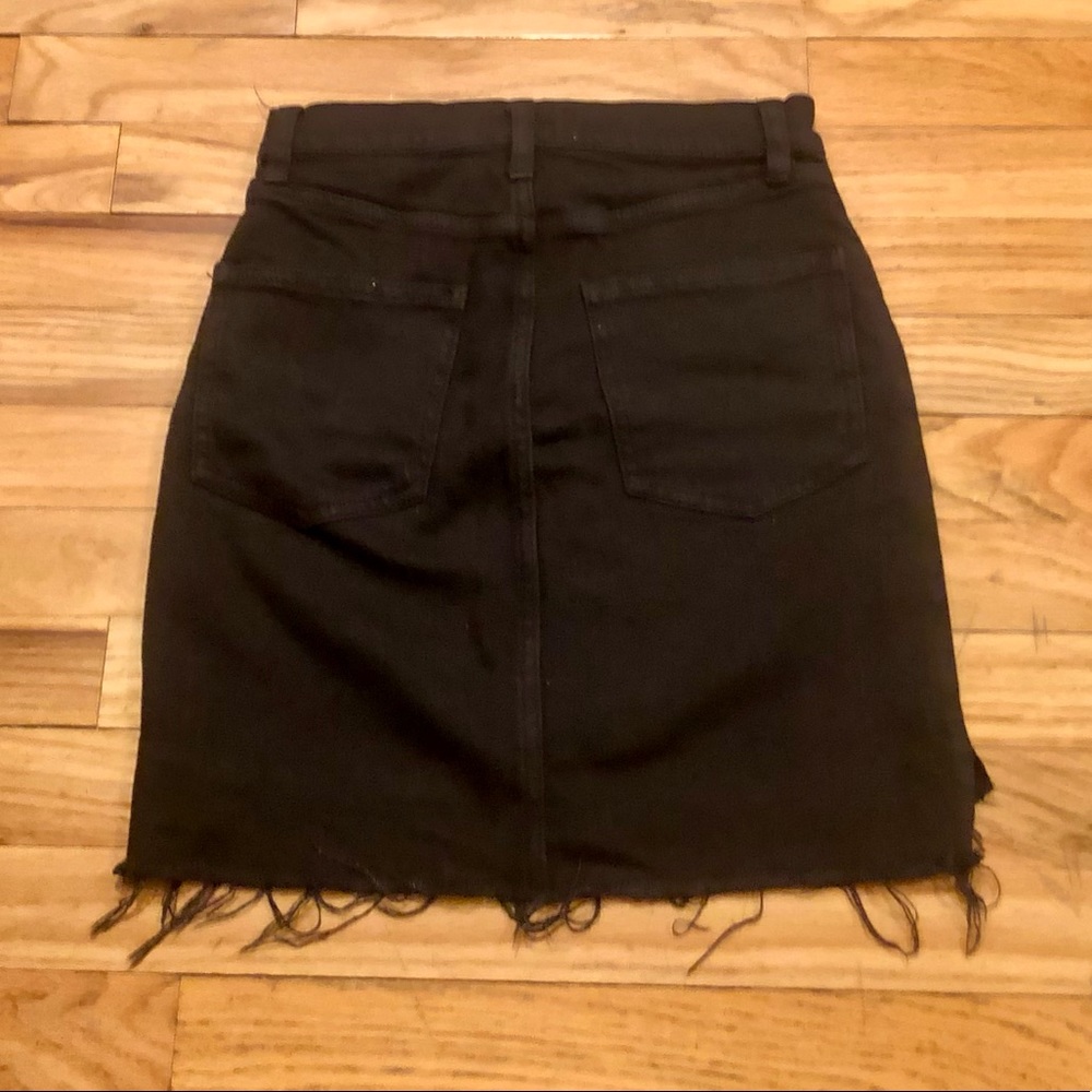 Wilfred Free Black Denim Mini Skirt with raw cut hem size 2 - Picture 5 of 9